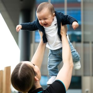 RaisingUpInTheAir_Ash_Noah